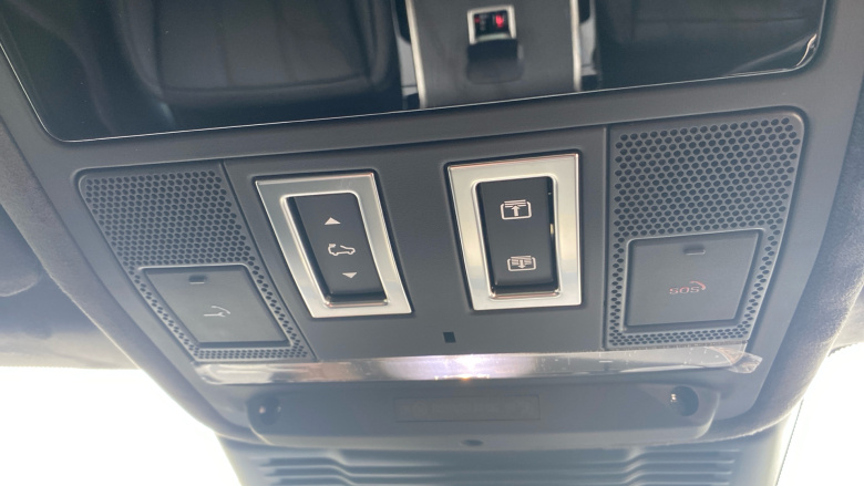 Land Rover Range Rover Evoque 1.5 P270e Autobiography 5dr Auto [Revised] Hatchback